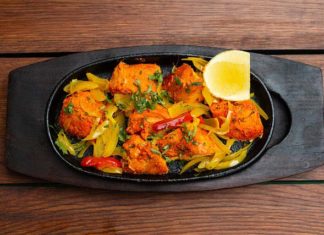 Kuchnia indyjska – czym się charakteryzuje? Przepisy