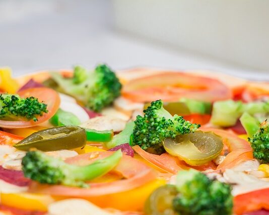 Czy należy się dodatek do emerytury za pracę przy komputerze?