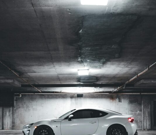 Nagłe zalanie garażu podziemnego