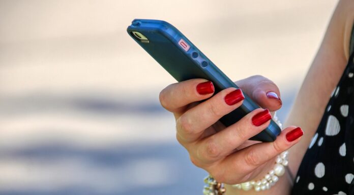 Jak integracja SMS w ecommerce usprawnia komunikację ze sklepem internetowym Jak integracja SMS w ecommerce usprawnia komunikację ze sklepem internetowym