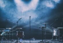 Wynajem sceny – co sprawdzić przed podpisaniem umowy z wykonawcą? Wynajem sceny – co sprawdzić przed podpisaniem umowy z wykonawcą